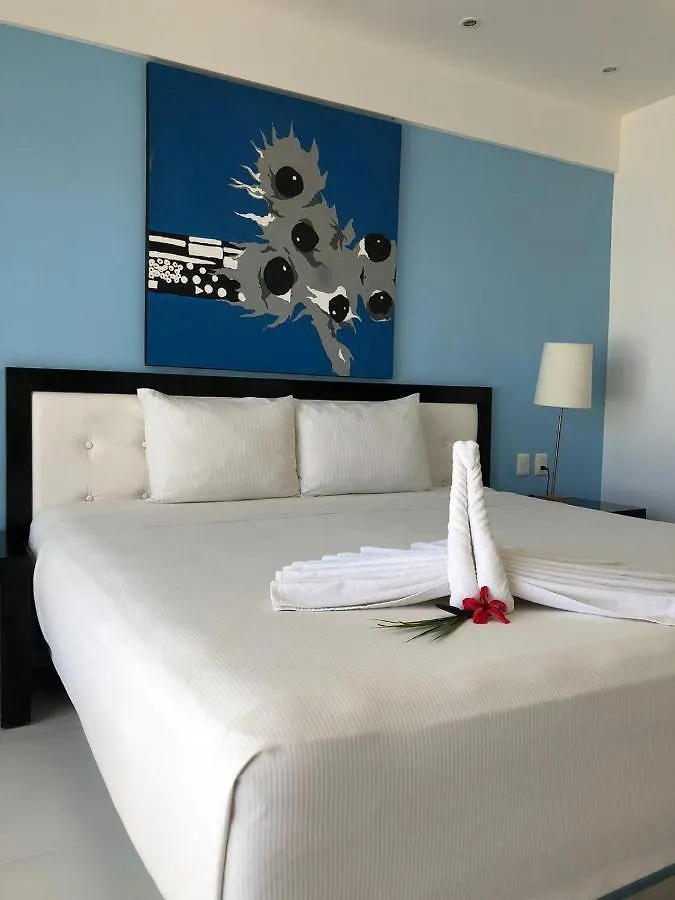 ***  Hotel Cache Playa del Carmen Mexico